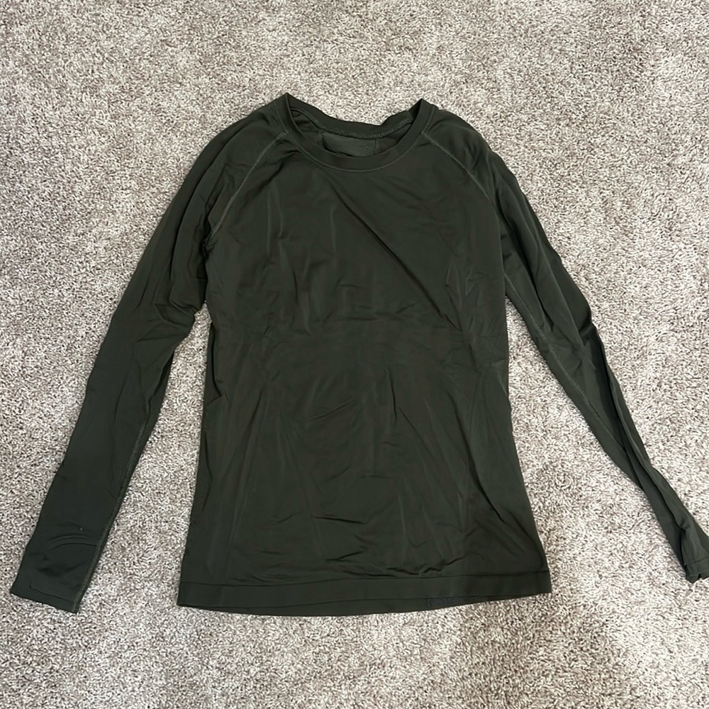 Athleta Momentum long sleeve seamless top - medium - worn 3 times
